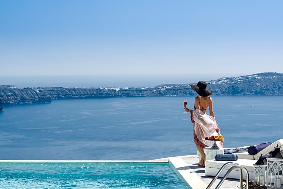 Mythical Blue Luxury Suites