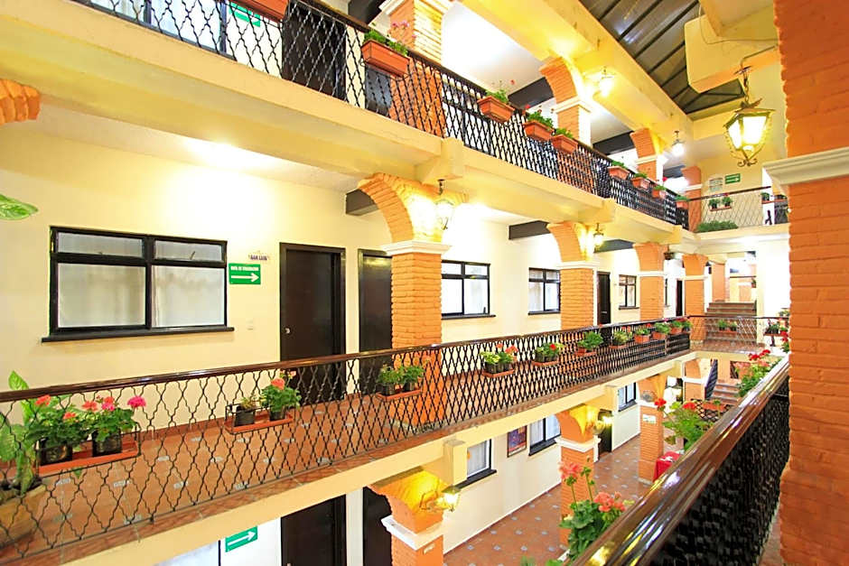 Hotel del Carmen, en el Centro- DESAYUNO Incluido !