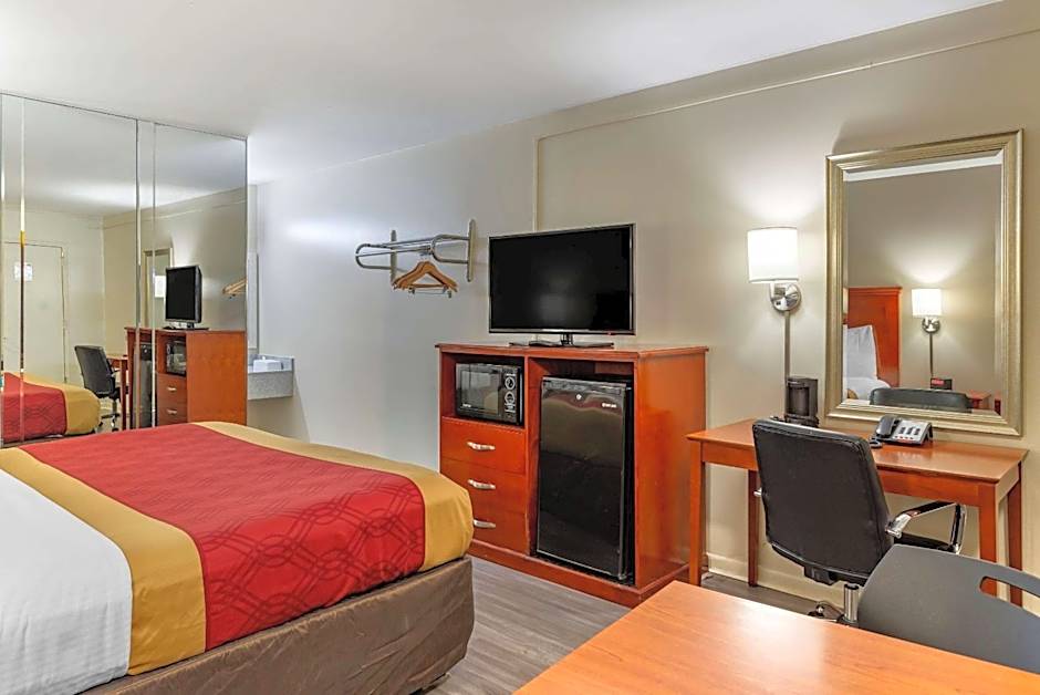 Econo Lodge Charlottesville North - University Area