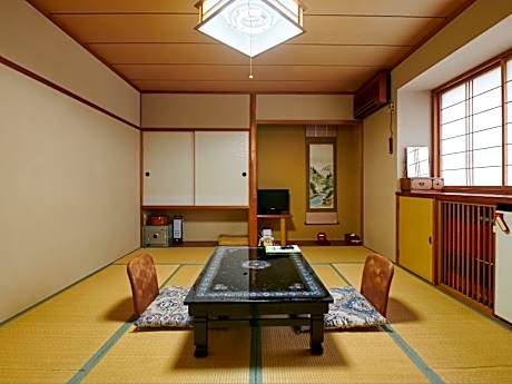 Tatami Room