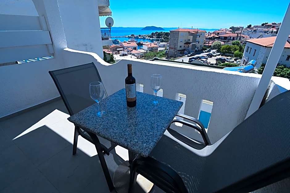 Astri Hotel