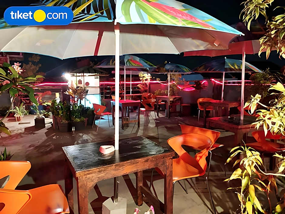 Hotel Salon Fora & Longhill Cafe Fora