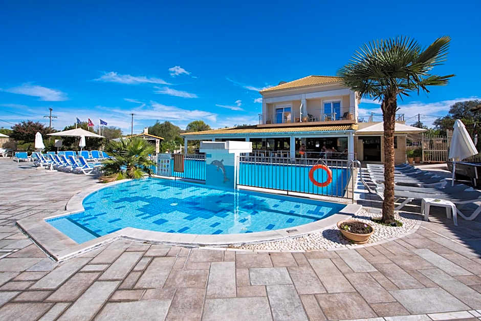 Kavos Plaza Hotel
