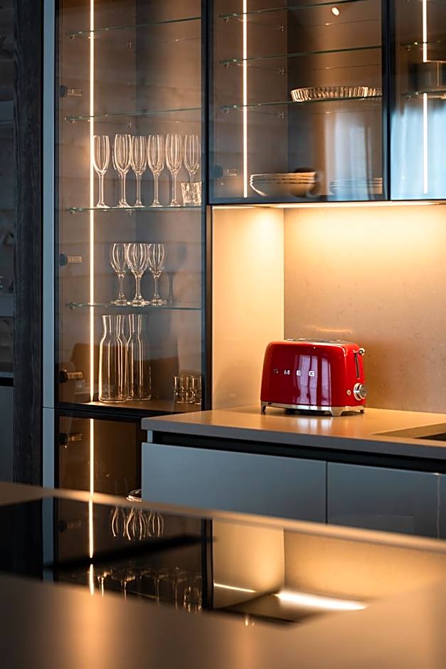 Kultakero Northern Sky, 3BR Penthouse with Jacuzzi 128m2