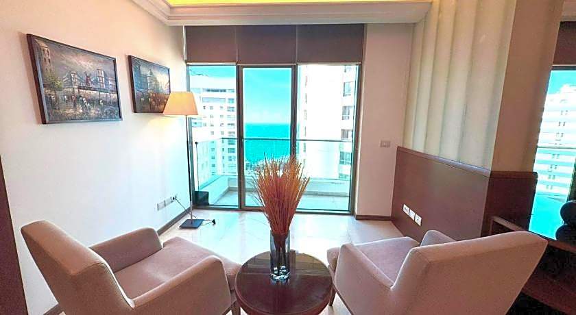 King Suites Hotel