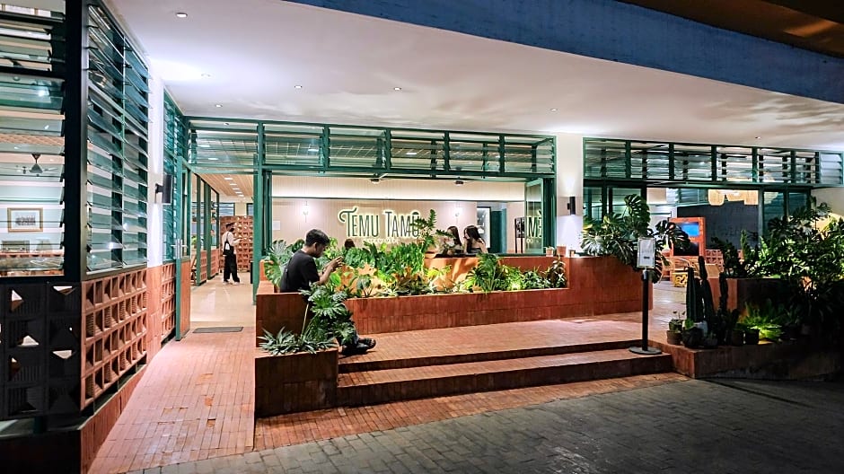 The WIN Hotel Surabaya