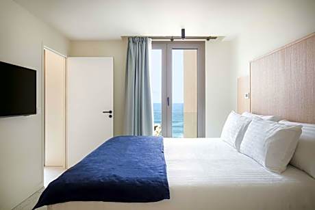 Family Suite with Ocean View