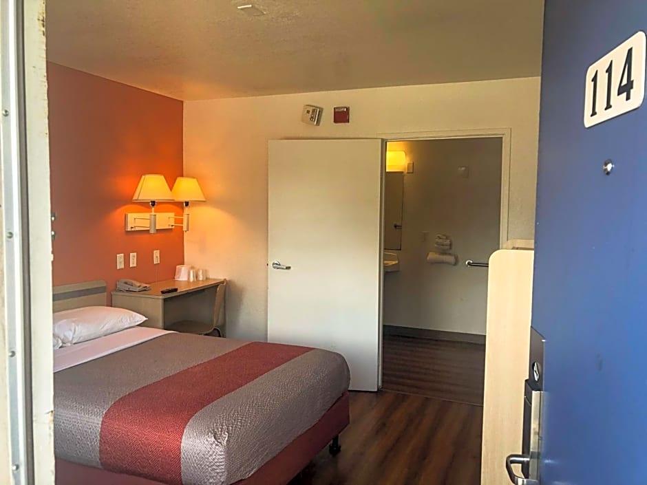 Motel 6 Jacksonville - Orange Park