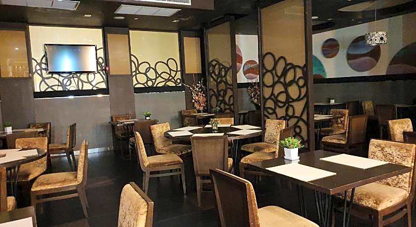 Amora NeoLuxe Suites Hotel