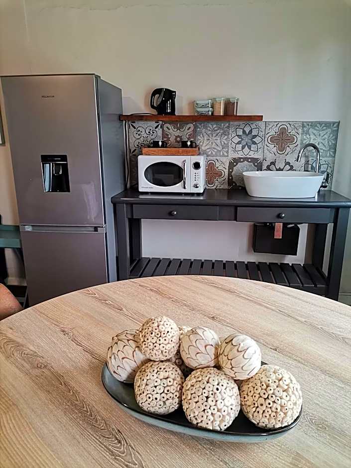 DR M BEAUTY LOUNGE AND GUEST HOUSE