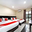 OYO 89960 Manjung Inn Hotel