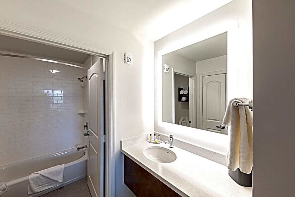 Staybridge Suites - Naples - Marco Island By IHG