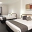 Adelaide Riviera Hotel