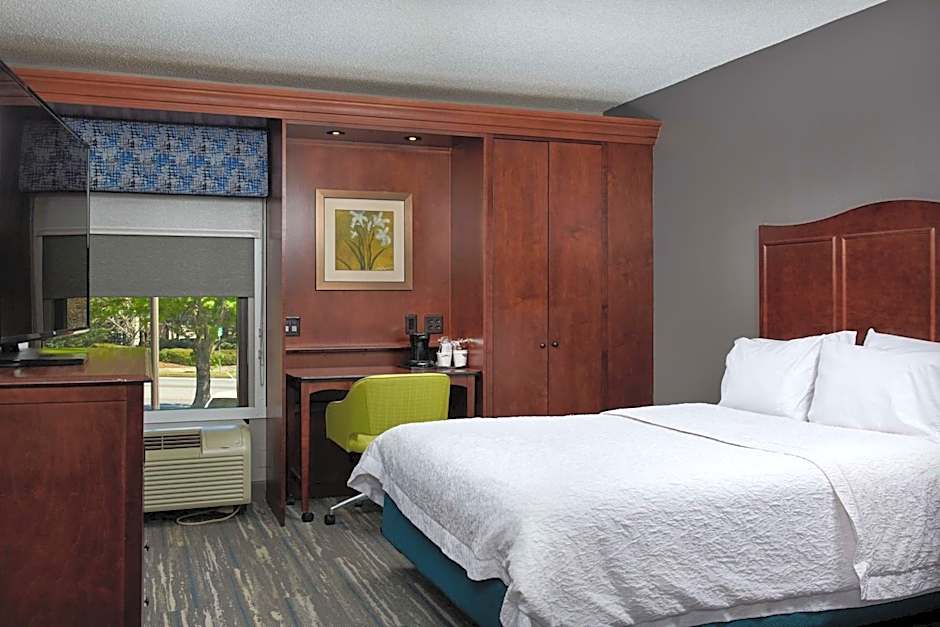 Hampton Inn By Hilton Atlanta-Cumberland Mall-Cobb Galleria Area