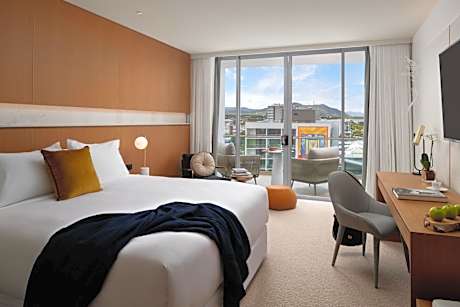 King Room with City View - Urban