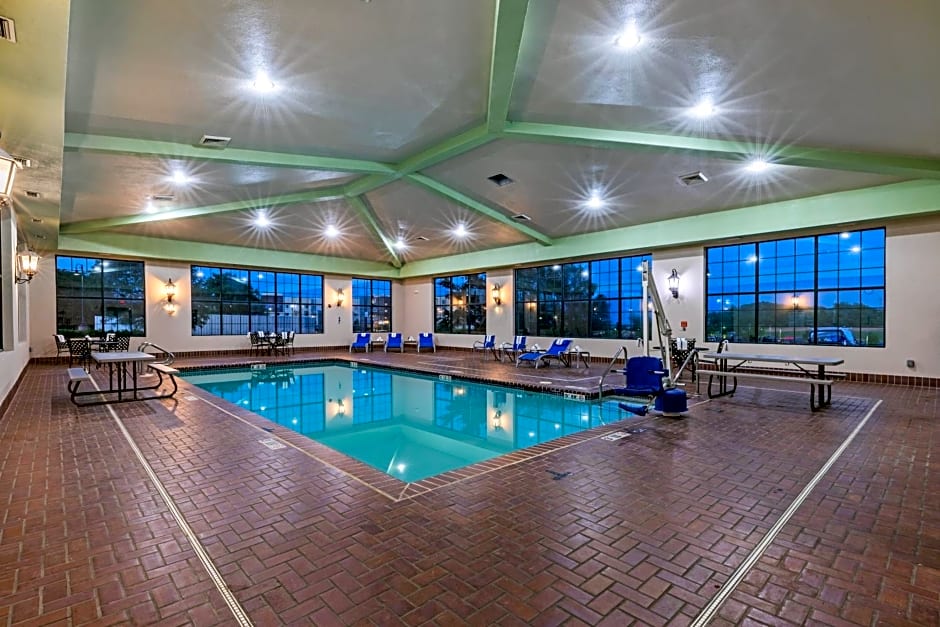 Holiday Inn Express Hotel & Suites Tulsa South Broken Arrow Highway 51 By IHG