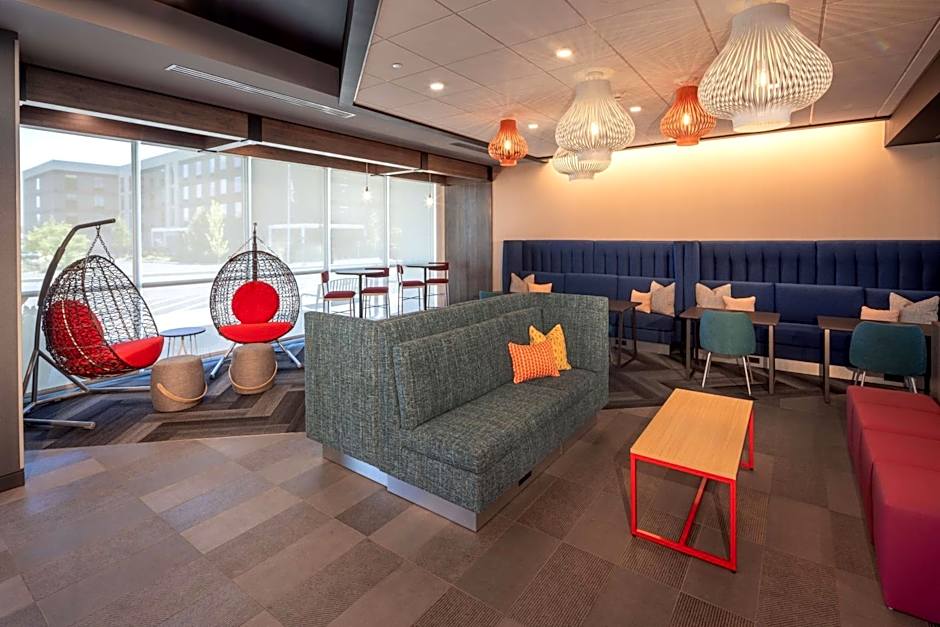 Tru by Hilton Yakima Airport