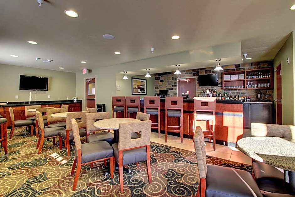 Cobblestone Inn & Suites - Bottineau