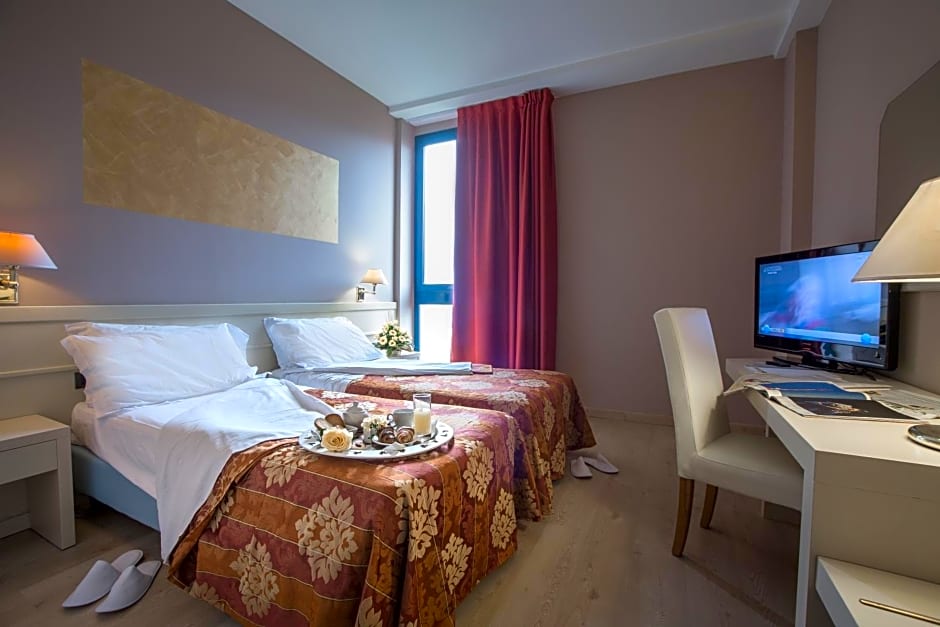 Euro Hotel