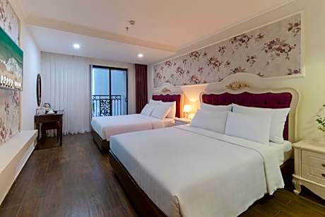 Executive Triple City View with Balcony