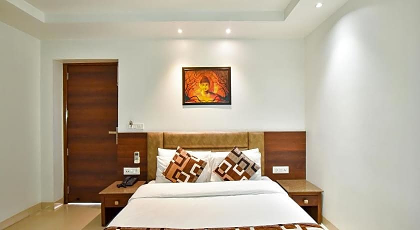 Hotel Sapphire Opposite Golden Temple