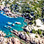 Costa Paradiso Resort