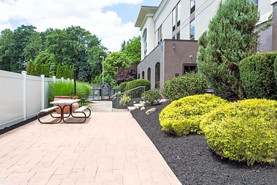 Hampton Inn By Hilton Pittsburgh/West Mifflin