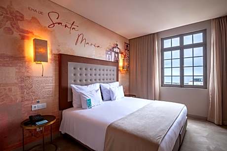 Junior Suite (2 Adults + 2 Children)