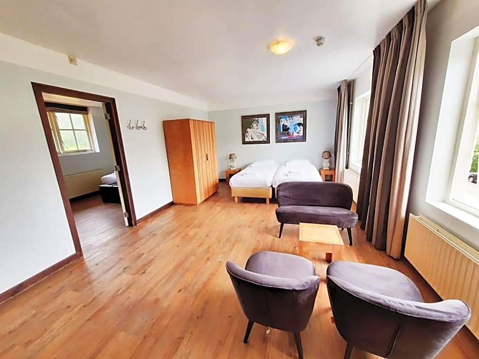 Strandhotel Dennenbos