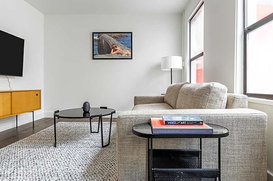 Reside Seattle Downtown, a Wyndham Residence