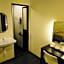 So Hotel