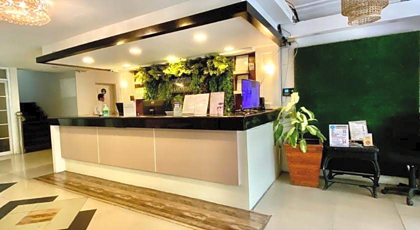 Hotel Euroasia by Bluebookers