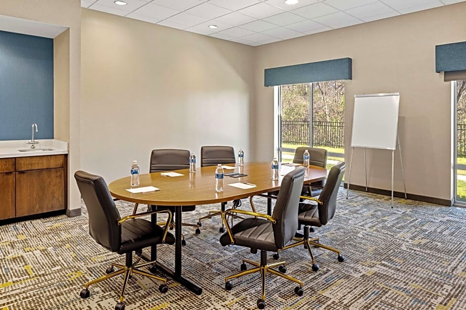 Hampton Inn By Hilton & Suites Cincinnati West, OH