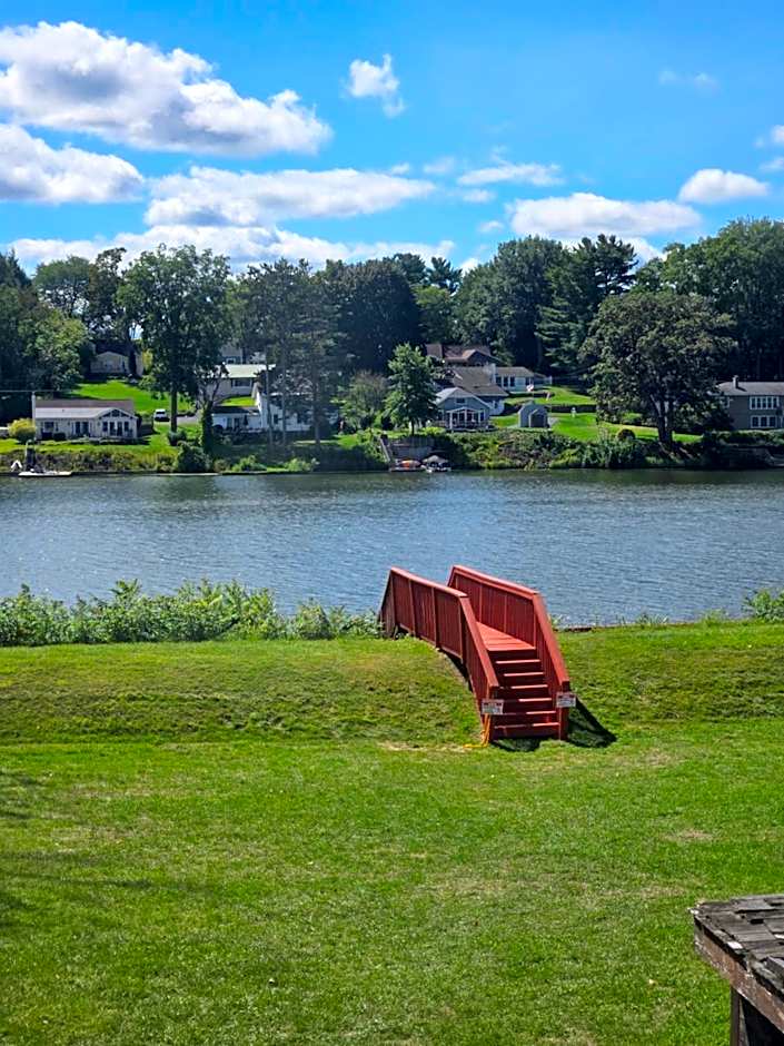 Fulton Hotel - Oswego Riverfront