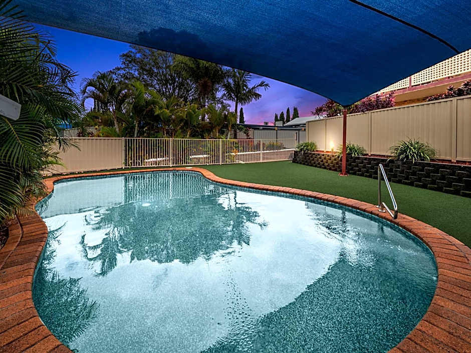 Kennedy Drive Boutique Motel & Nursery- Close To City Centre & Airport
