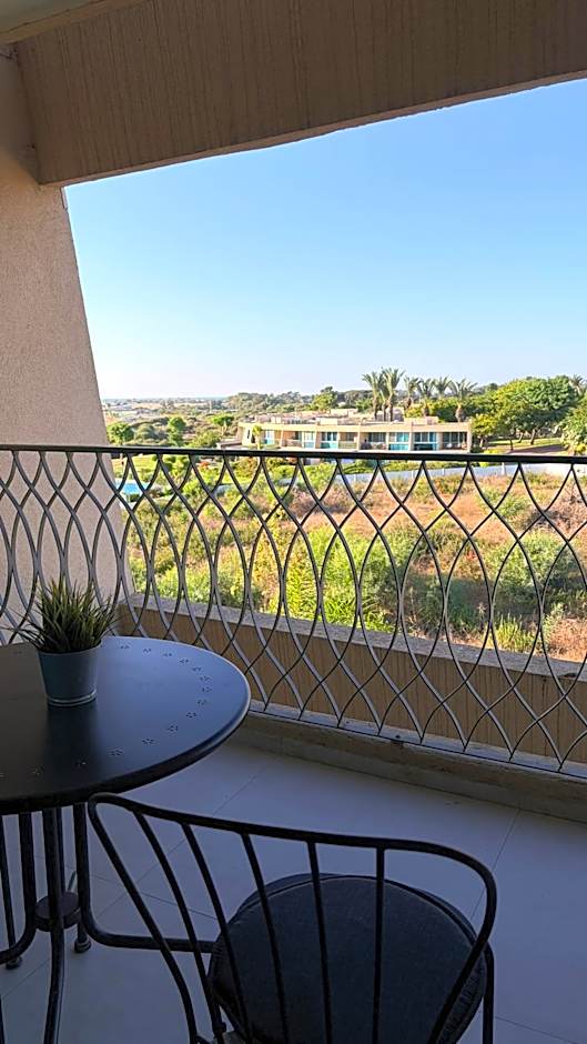 Suite Caesar - Neot Golf