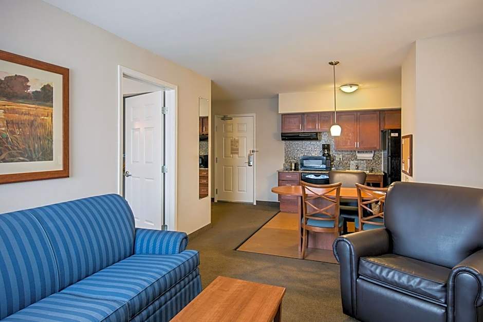 Candlewood Suites Pittsburgh-Cranberry By IHG