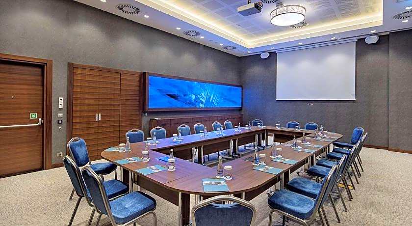 Hilton Garden Inn Izmir Bayrakli