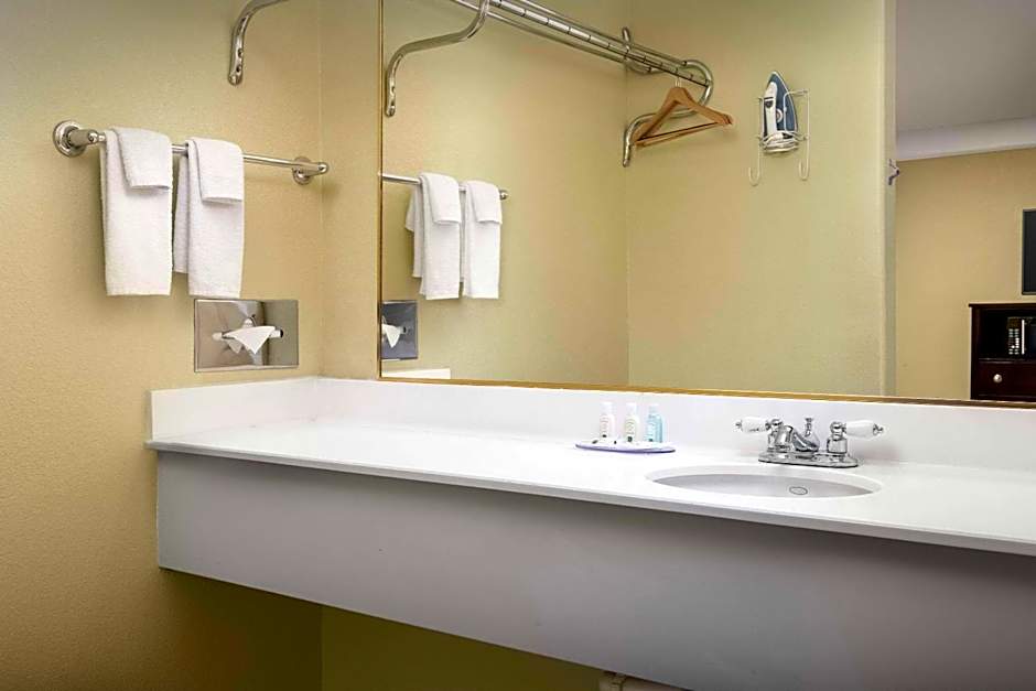 Quality Inn & Suites Gallup I-40 Exit 20