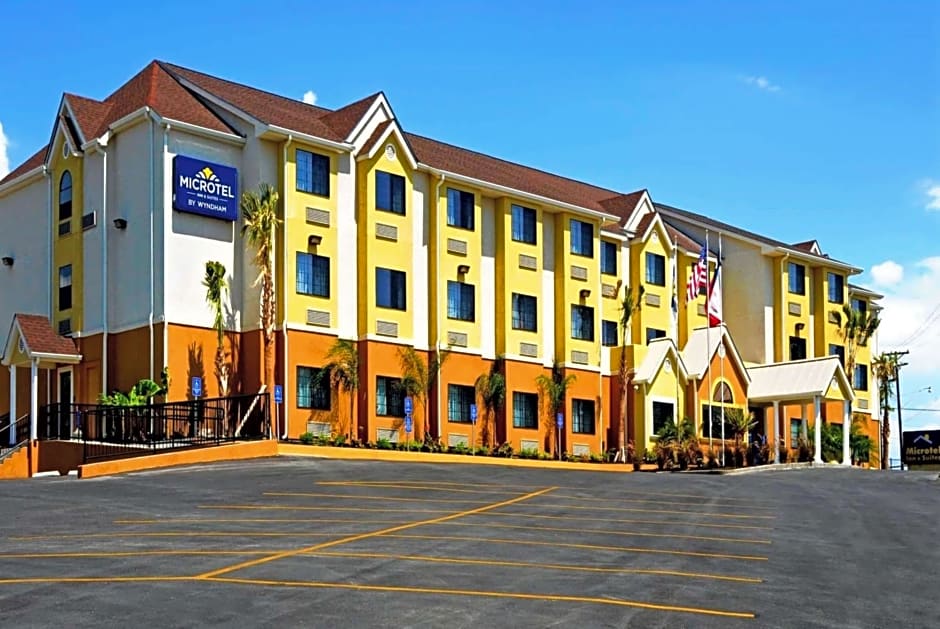 Microtel Inn & Suites By Wyndham New Braunfels