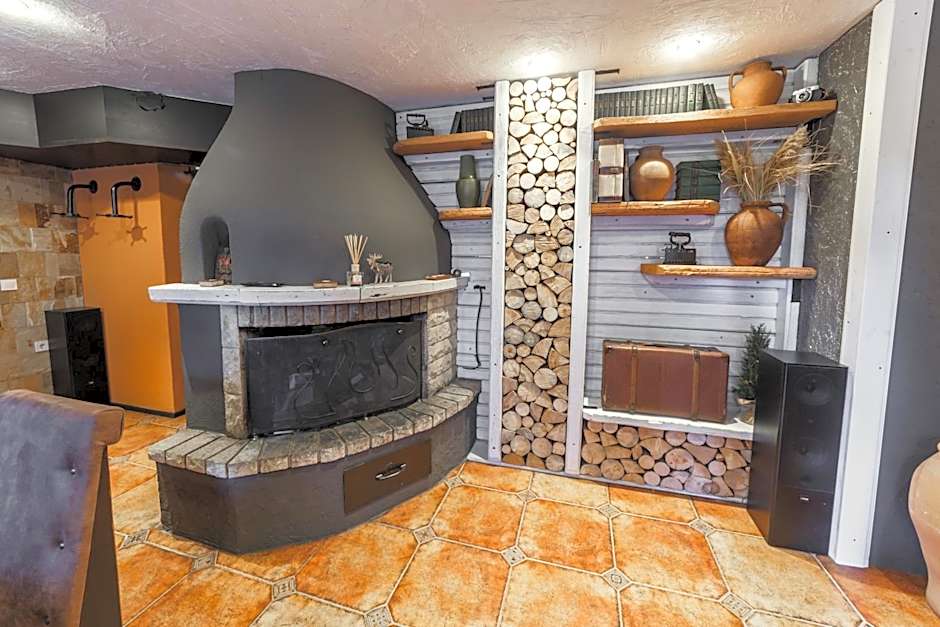 Monastery 2 Aparthotel