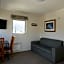 Caples Court Motel & Apartments