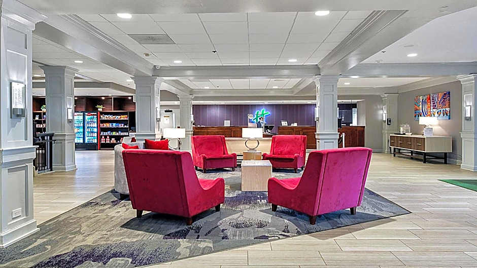 Holiday Inn Chicago Northwest/Crystal Lake/Convention Center By IHG