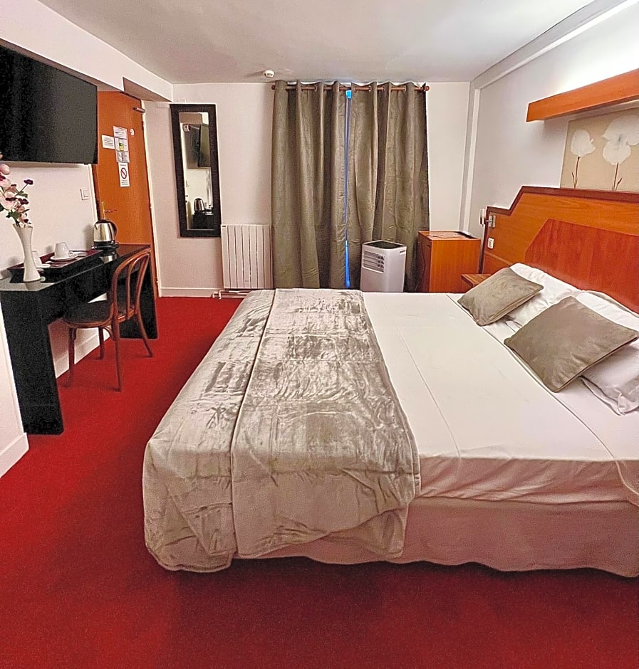 Le Nouvel Hotel Du Theatre