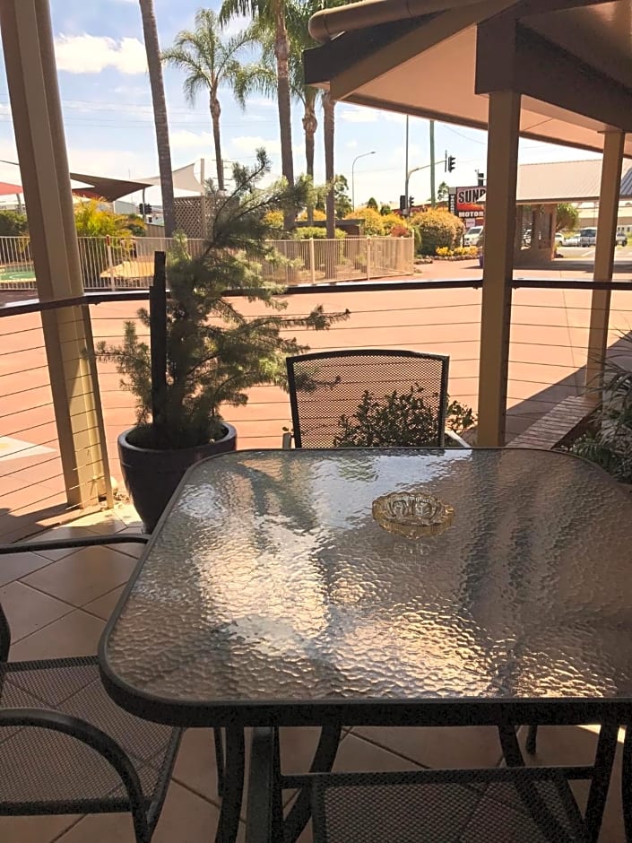 Sunray Motor Inn