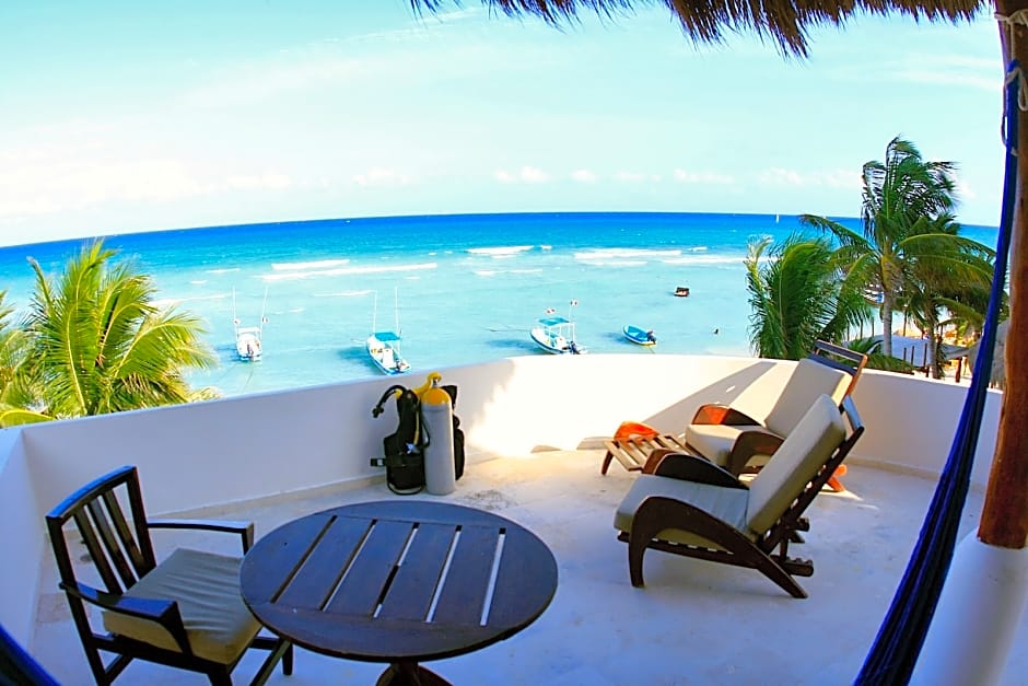 Playa Palms Beach Hotel