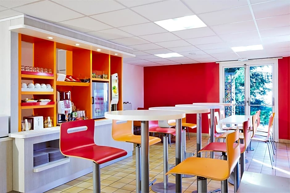 Premiere Classe Versailles - Saint Cyr L'ecole