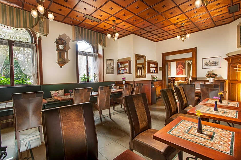 Green Garden Hotel
