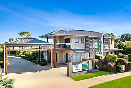 Emerald Inn by Travellers