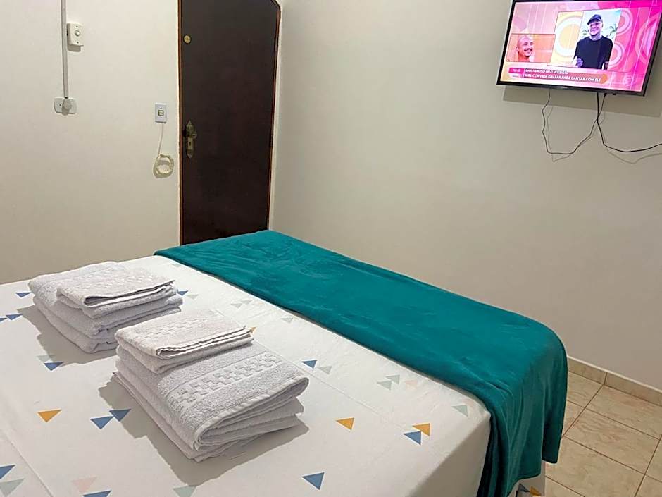 Pousada Chácara Amarela Acolhedora e Tranquila